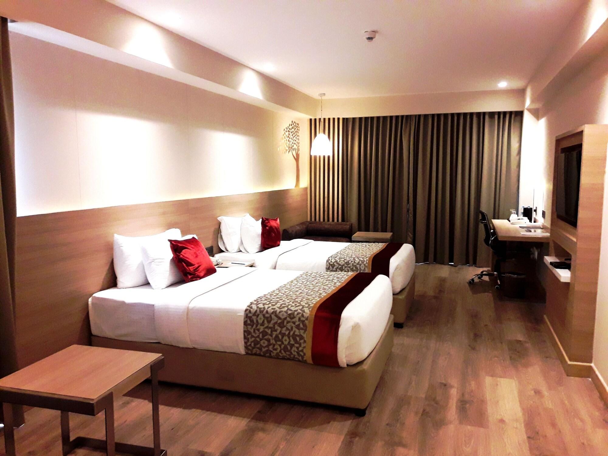 Отель Oaks Bodhgaya Экстерьер фото