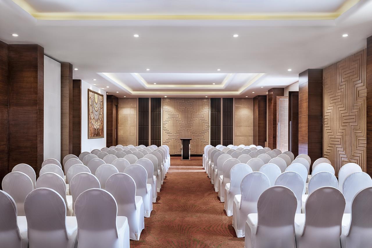 Отель Oaks Bodhgaya Экстерьер фото